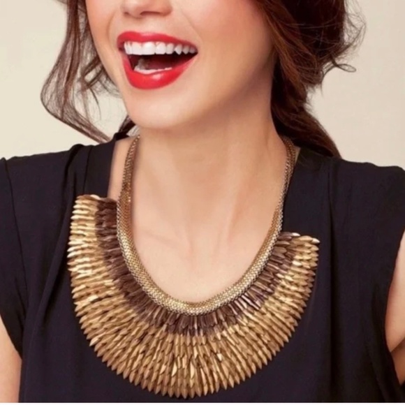 Stella and Dot Gold Pegasus Statement Necklace NIB‎ - Picture 1 of 8